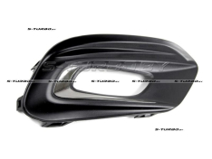 Решетка в бампер (правая) с отв. под противотуманку