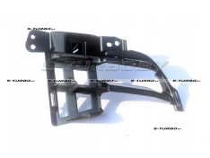 Кронштейн переднего бампера (левый)