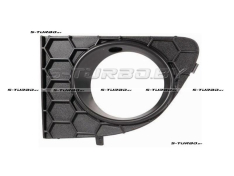 Решетка в бампер (левая) с отв. под противотуманку