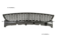 Решетка в бампер (центральная)