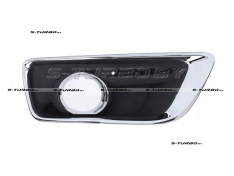 Решетка в бампер (правая) с отв. под противотуманку, с хромом