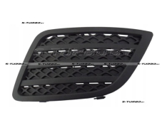 Решетка в бампер (левая) без отв. под противотуманку