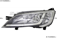 Передняя фара (левая) светлая