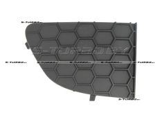 Решетка в бампер (правая) без отв. под противотуманку