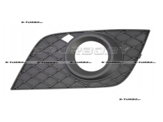 Решетка в бампер (левая) с отв. под противотуманку