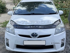 Дефлектор капота