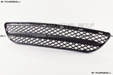 Решетка в бампер (центральная) 2.0i мкпп / все дизельные версии