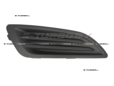 Решетка в бампер (правая) без отв. под противотуманку