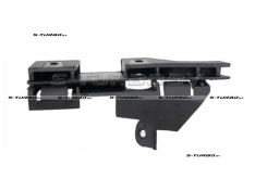 Кронштейн переднего бампера (правый)