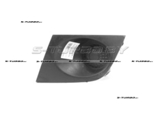 Решетка в бампер (левая) без отв. под противотуманку