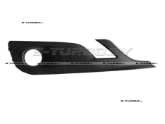 Решетка в бампер (правая) с отв. под противотуманку