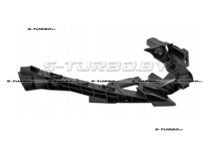 Кронштейн переднего бампера (правый)