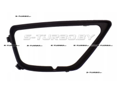 Рамка противотуманной фары (правая)