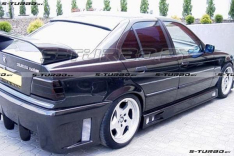 Накладки на пороги CARZONE