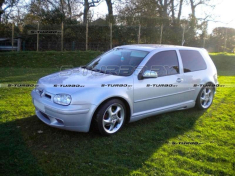 Накладки на пороги CARAKTER