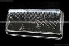 Стекло передней фары (правое)