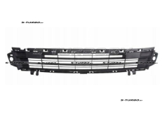 Решетка в бампер (центральная) без отв. под парктроники