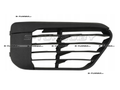 Решетка в бампер (правая) открытая, без отв. под парктроник