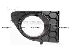 Решетка в бампер (правая) с отв. под противотуманку