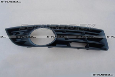 Решетка в бампер (правая) с отв. под противотуманку