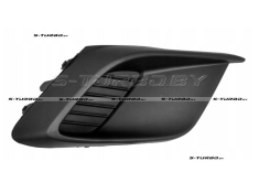 Решетка в бампер (правая) без отв. под противотуманку