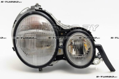 Передняя фара (правая)