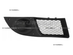 Решетка в бампер (правая) без отв. под противотуманку