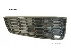 Решетка в бампер (правая) без отв. под парктроник, для версии s-line