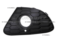 Решетка в бампер (левая) с отв. под противотуманку