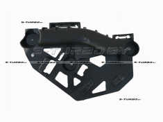 Кронштейн заднего бампера (правый) внутренний