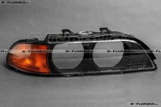 Стекло передней фары (правое) с желтым поворотом, без внутренних стекол