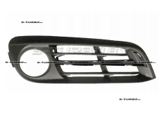 Решетка в бампер (правая) открытая