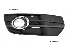 Решетка в бампер (правая) с отв. под противотуманку, с хромом