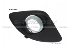 Решетка в бампер (правая) с отв. под противотуманку