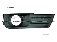 Решетка в бампер (правая) с отв. под противотуманку