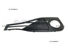 Решетка в бампер (левая) с отв. под противотуманку