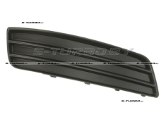 Решетка в бампер (правая) без отв. под противотуманку