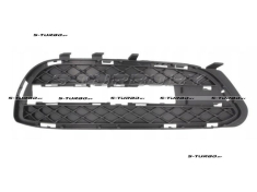 Решетка в бампер (правая) для версии avantgarde, 2010-2013