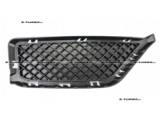 Решетка в бампер (правая) закрытая