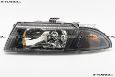 Передняя фара (левая) темная