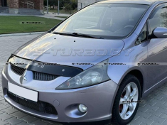 Дефлектор капота