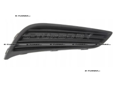 Решетка в бампер (правая) без отв. под противотуманку, 2015-2019