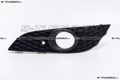 Решетка в бампер (левая) с отв. под противотуманку