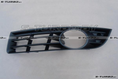 Решетка в бампер (левая) с отв. под противотуманку