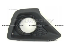 Решетка в бампер (правая) с отв. под противотуманку, 2013-2016