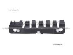 Кронштейн заднего бампера (правый)
