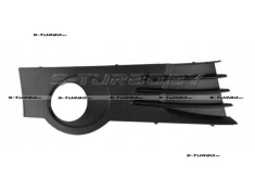 Решетка в бампер (правая) с отв. под противотуманку