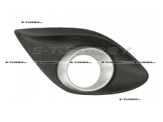 Решетка в бампер (правая) с отв. под противотуманку