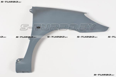 Крыло переднее (правое) с отв. под повторитель, пластик