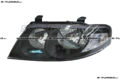 Передняя фара (левая) темная